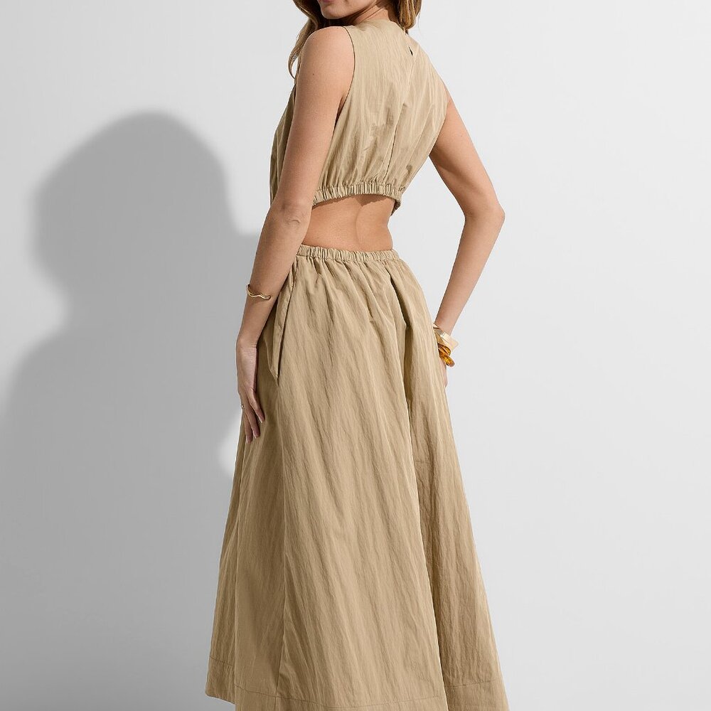 Sleeveless Beige Maxi Dress with Cutout Back